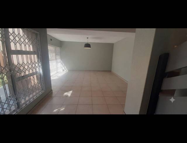 3 BEDROOM TOWNHOUSE FOR SALE IN BIRCH ACRES
